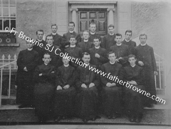 FR.DEEVY & GROUP COPIES OF JUNIORS 1907